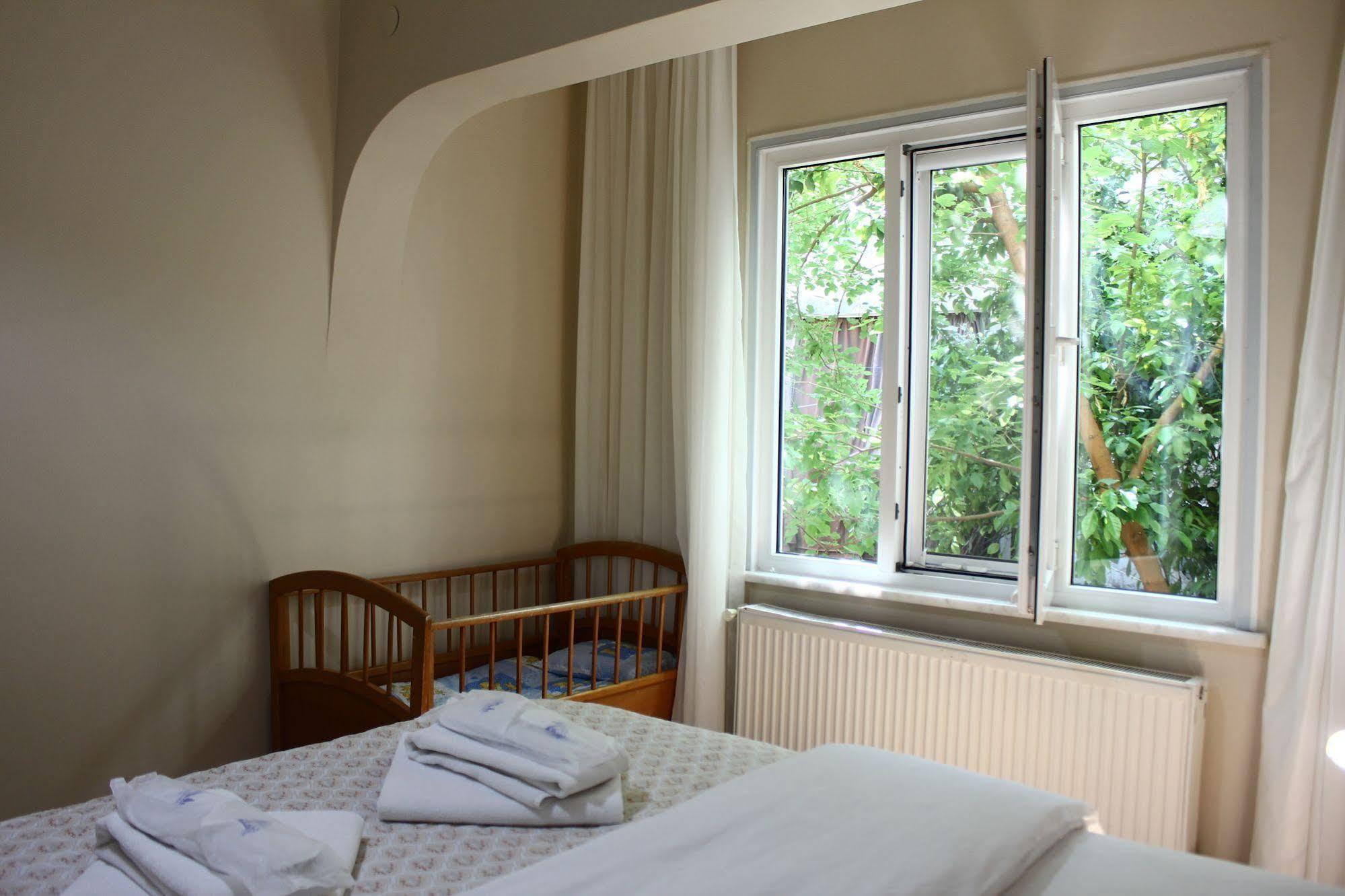 Bueyuekada Apart Hotel - Yeni Apart อดาลาร์ ภายนอก รูปภาพ