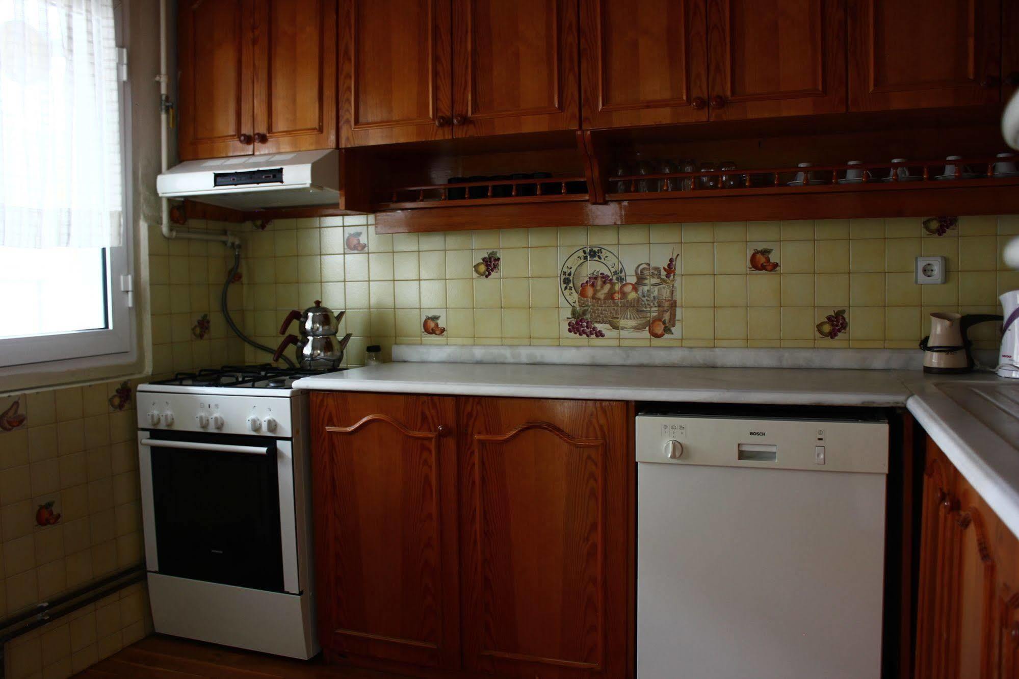 Bueyuekada Apart Hotel - Yeni Apart อดาลาร์ ภายนอก รูปภาพ