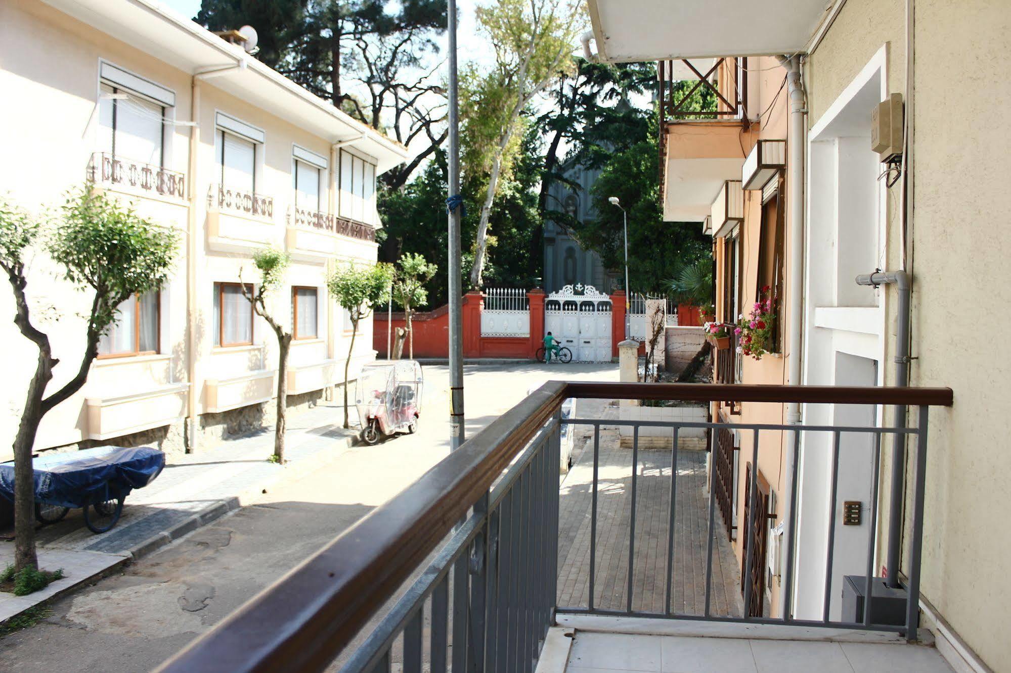 Bueyuekada Apart Hotel - Yeni Apart อดาลาร์ ภายนอก รูปภาพ